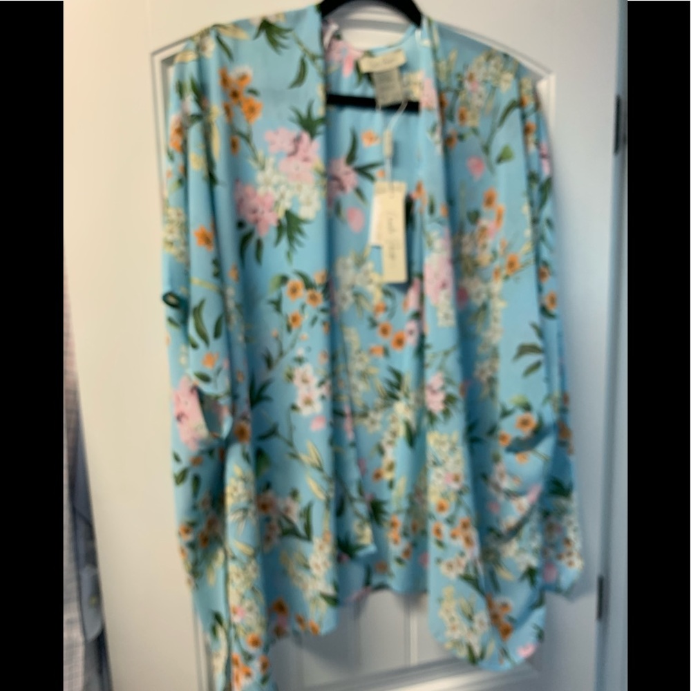 NWT Charles Paige open cover up. Super cute. One size